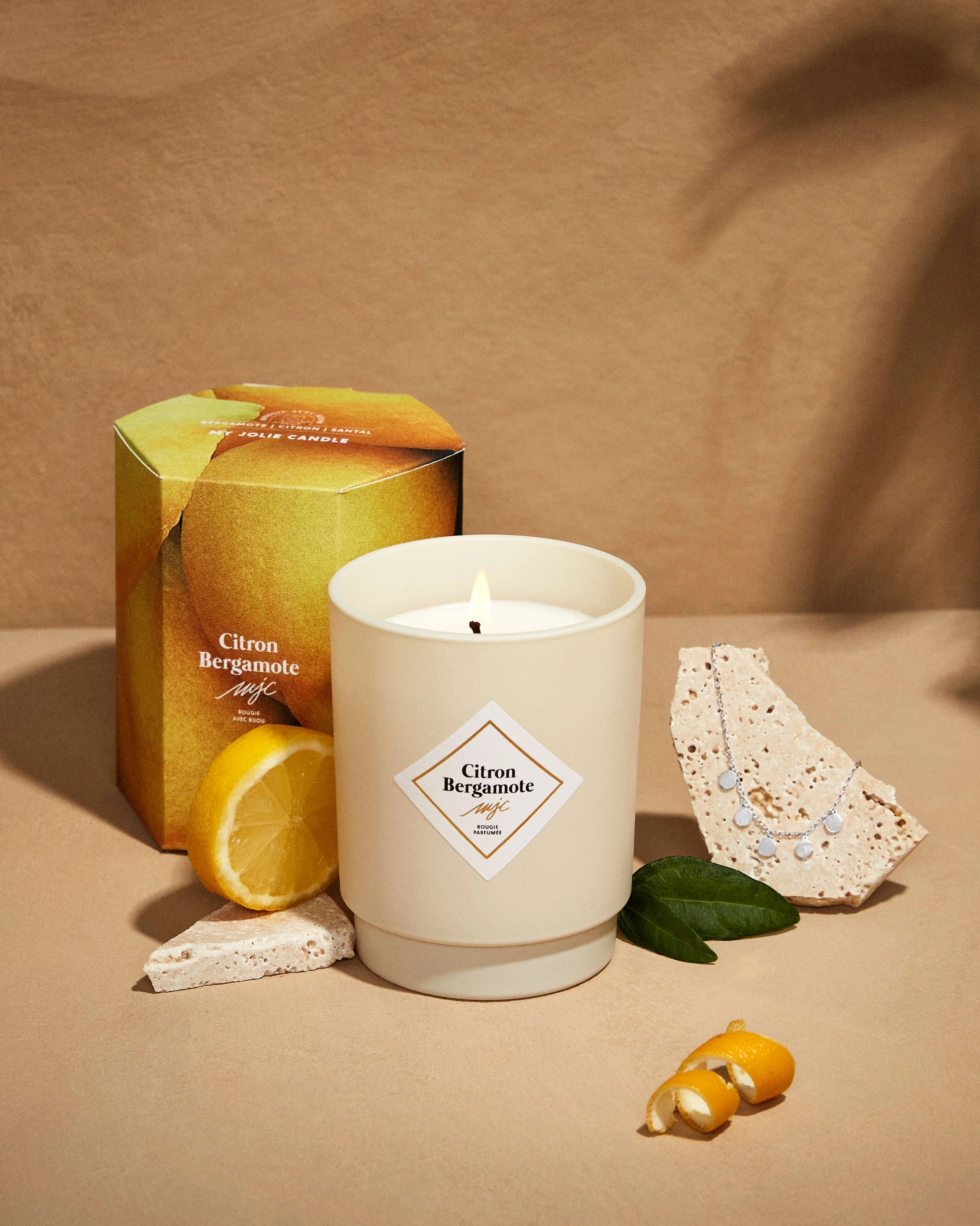 Tous les produits hors accessoires et calendrier